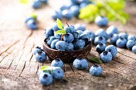 Blueberry benefits, nutritional value & precautions